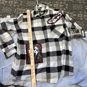 NWT Ghost Face Men's Sz Medium Black/White Plaid Flannel Shirt Halloween Scream